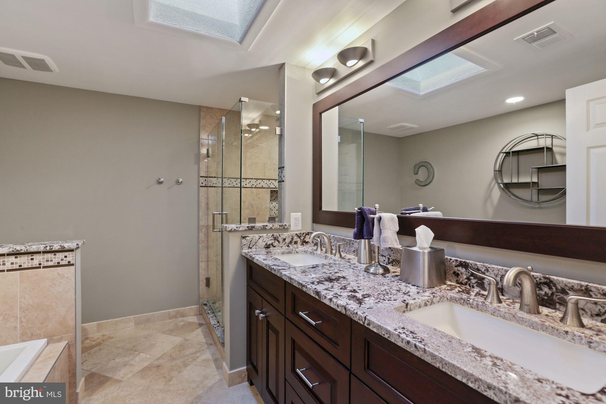 1035 Riva Ridge Drive Great Falls, VA 22066 - Photo 25 of 38 Full Bath