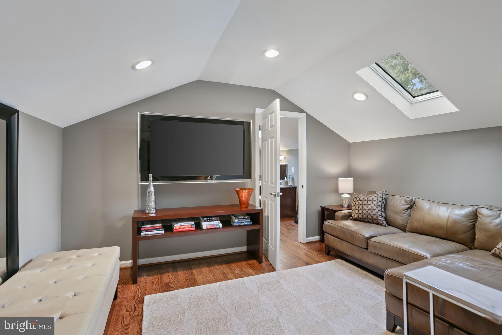 1035 Riva Ridge Drive Great Falls, VA 22066 - Photo 26 of 38 Sitting Room