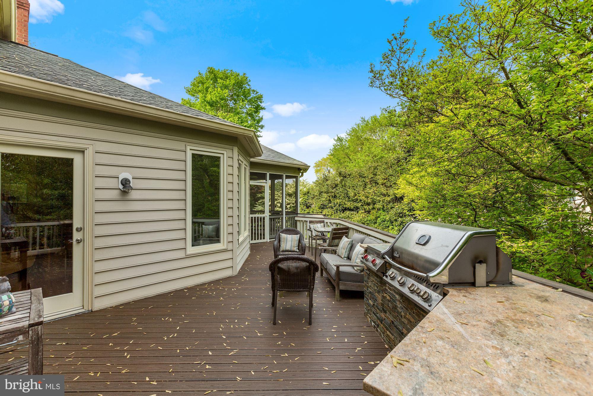 1035 Riva Ridge Drive Great Falls, VA 22066 - Photo 34 of 38 Deck
