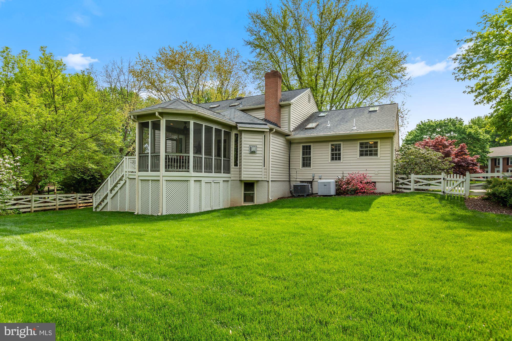 1035 Riva Ridge Drive Great Falls, VA 22066 - Photo 36 of 38 Rear Exterior