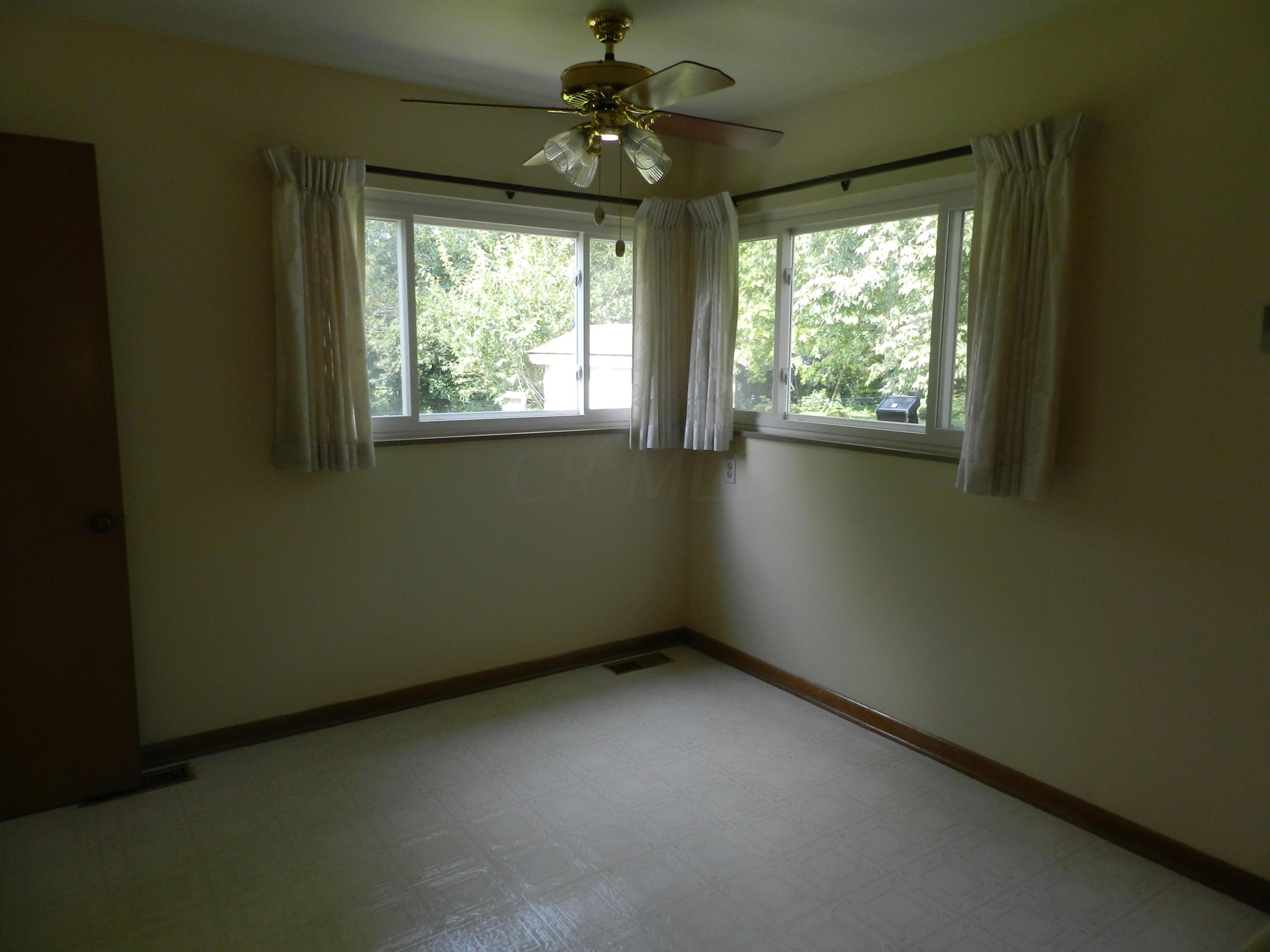 2566 Shrewsbury Road Upper Arlington, OH 43221 - Photo 6 of 16