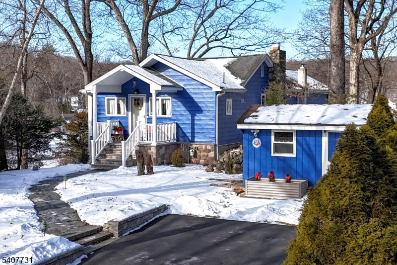 7 Birch Road Bloomingdale, NJ 07403 - Photo 2 of 45