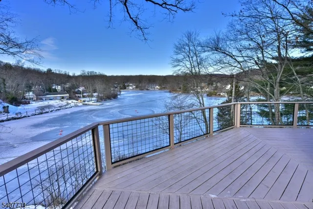 $579,900 | 7 Birch Road, Bloomingdale, NJ 07403