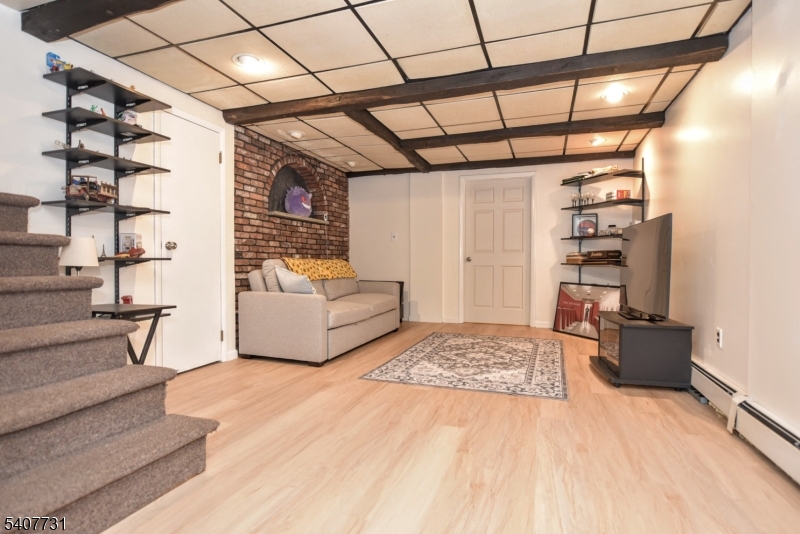 7 Birch Road Bloomingdale, NJ 07403 - Photo 33 of 45