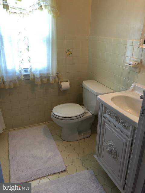 1615 Moffet Road Silver Spring, MD 20903 - Photo 17 of 24 Bath