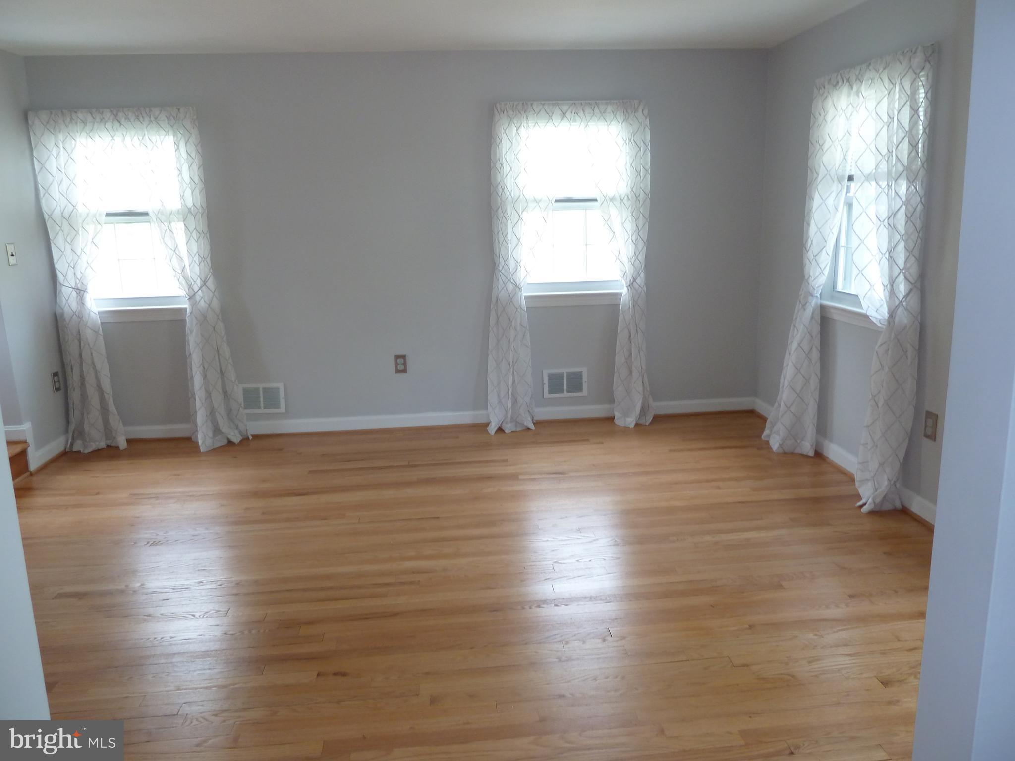 1615 Moffet Road Silver Spring, MD 20903 - Photo 5 of 24 Interior (General)
