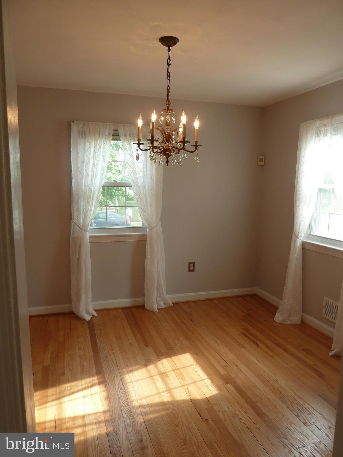 1615 Moffet Road Silver Spring, MD 20903 - Photo 6 of 24 Interior (General)