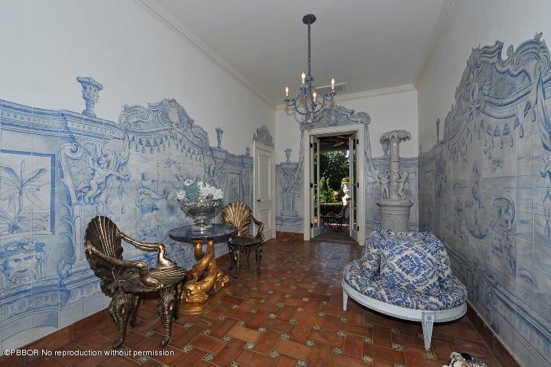 122 Kings Road Palm Beach, FL 33480 - Photo 8 of 25 Hallway
