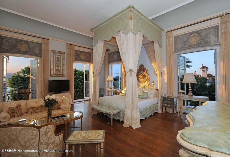 122 Kings Road Palm Beach, FL 33480 - Photo 10 of 25 Master Bedroom