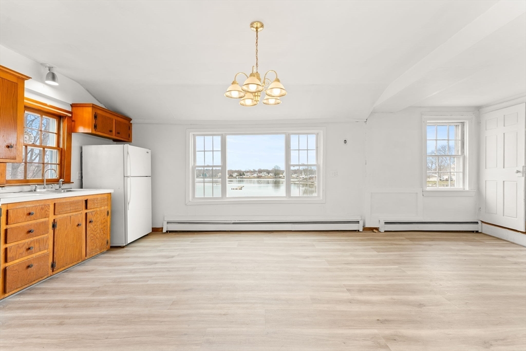 96 Water Street Danvers, MA 01923 - Photo 11 of 40