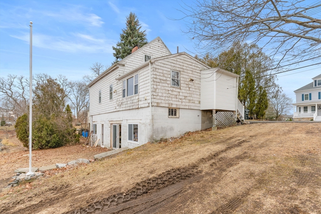 96 Water Street Danvers, MA 01923 - Photo 35 of 40