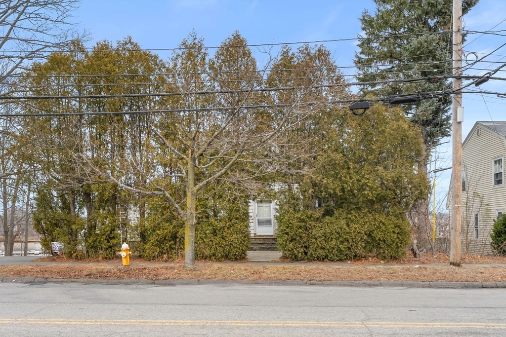 96 Water Street Danvers, MA 01923 - Photo 36 of 40