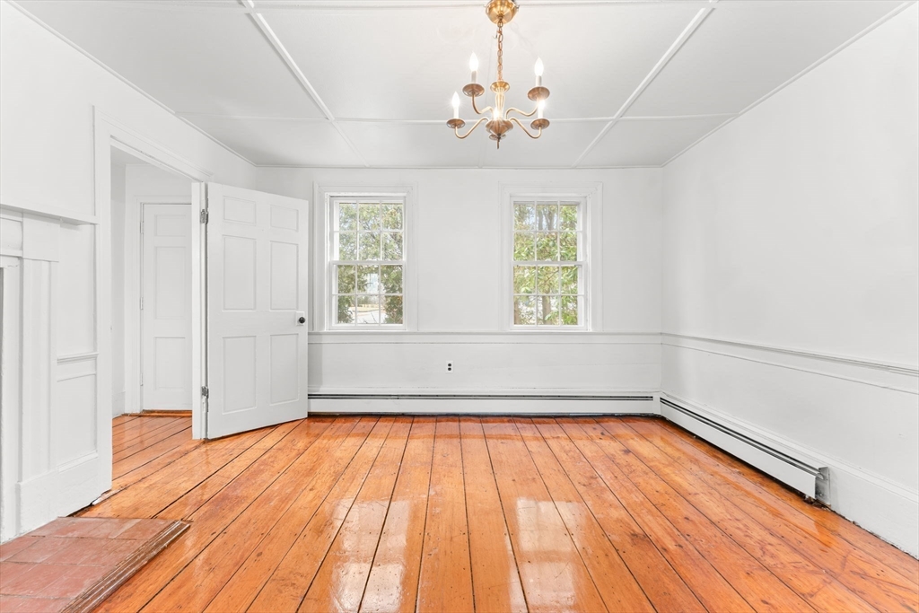 96 Water Street Danvers, MA 01923 - Photo 4 of 40