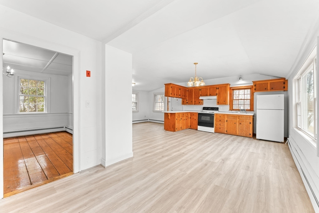 96 Water Street Danvers, MA 01923 - Photo 6 of 40