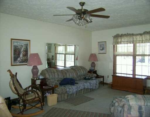 Rd#3 Nashua Road New Castle, PA 16105 - Photo 4 of 4 Den/Family/Great Room.