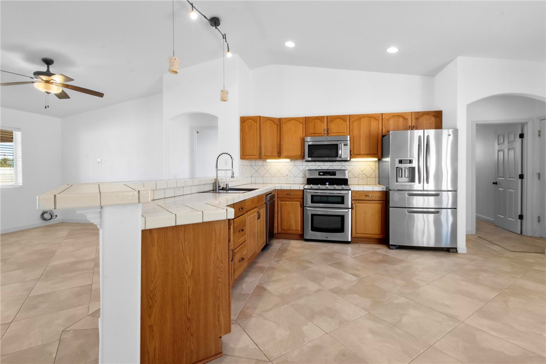 1553 Puma Road Mohave Valley, AZ 86440 - Photo 9 of 41