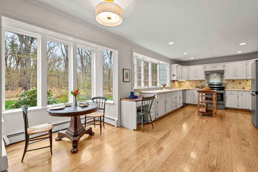 37 Oak Ridge Road Boxford, MA 01921 - Photo 10 of 41 Gallery Image 10
