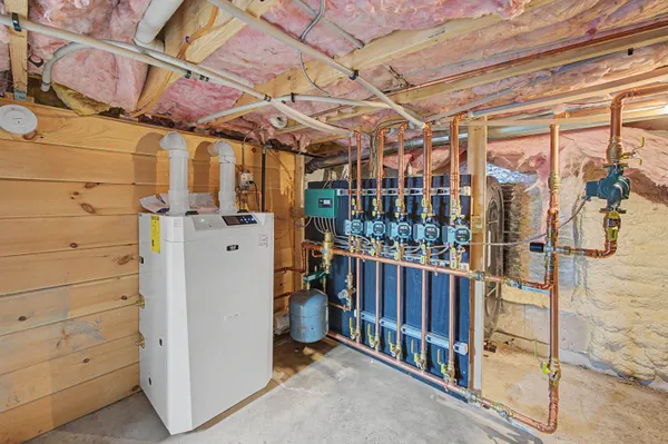 $525,000 | 57 Kearsarge Mountain Road, Warner, NH 03278