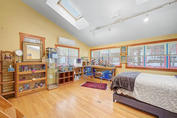 $525,000 | 57 Kearsarge Mountain Road, Warner, NH 03278