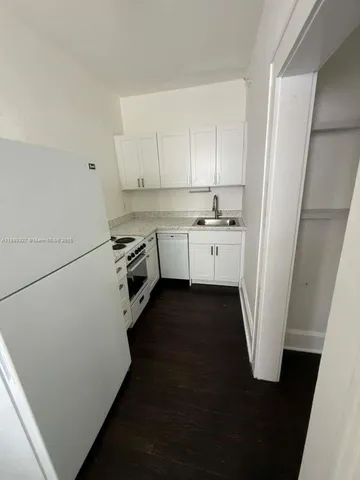 $1,690 | 124 Mendoza Avenue, Unit 8, Coral Gables, FL 33134