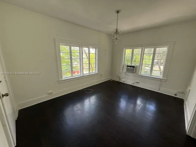 $1,690 | 124 Mendoza Avenue, Unit 8, Coral Gables, FL 33134