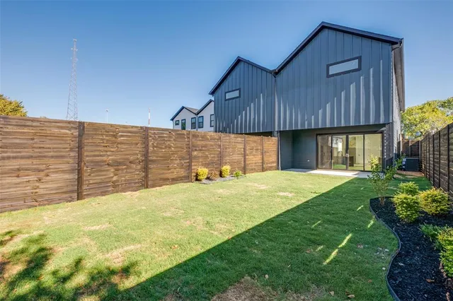 $399,000 | 2415 Meyers Street, Dallas, TX 75215