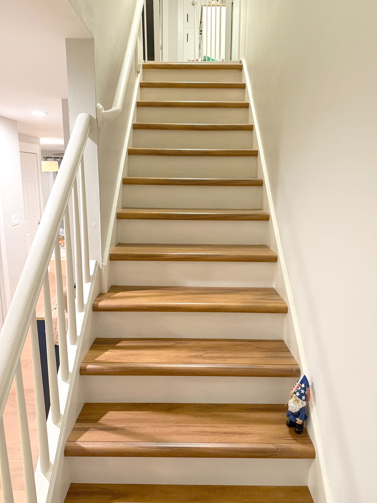 45 Mattabasset Drive, Unit 45 Meriden, CT 06450 - Photo 17 of 40 a view of entryway