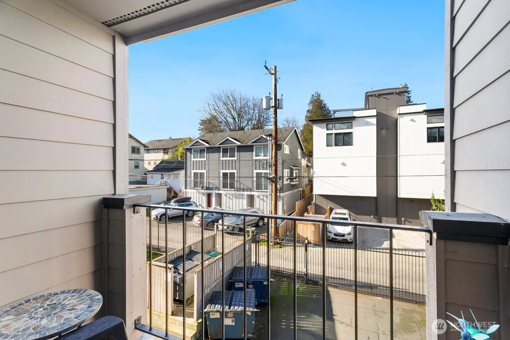 4831 Fauntleroy Way Southwest, Unit 206 Seattle, WA 98116 - Photo 14 of 21