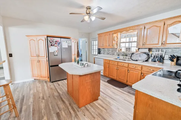 $379,000 | 600 East Main Street, Dowelltown, TN 37059