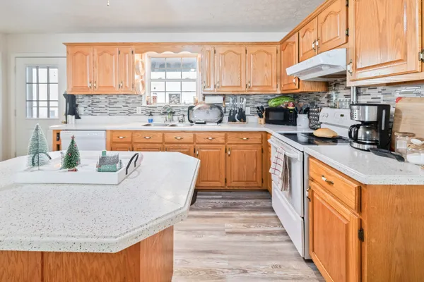 $379,000 | 600 East Main Street, Dowelltown, TN 37059