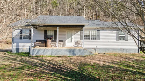 $379,000 | 600 East Main Street, Dowelltown, TN 37059