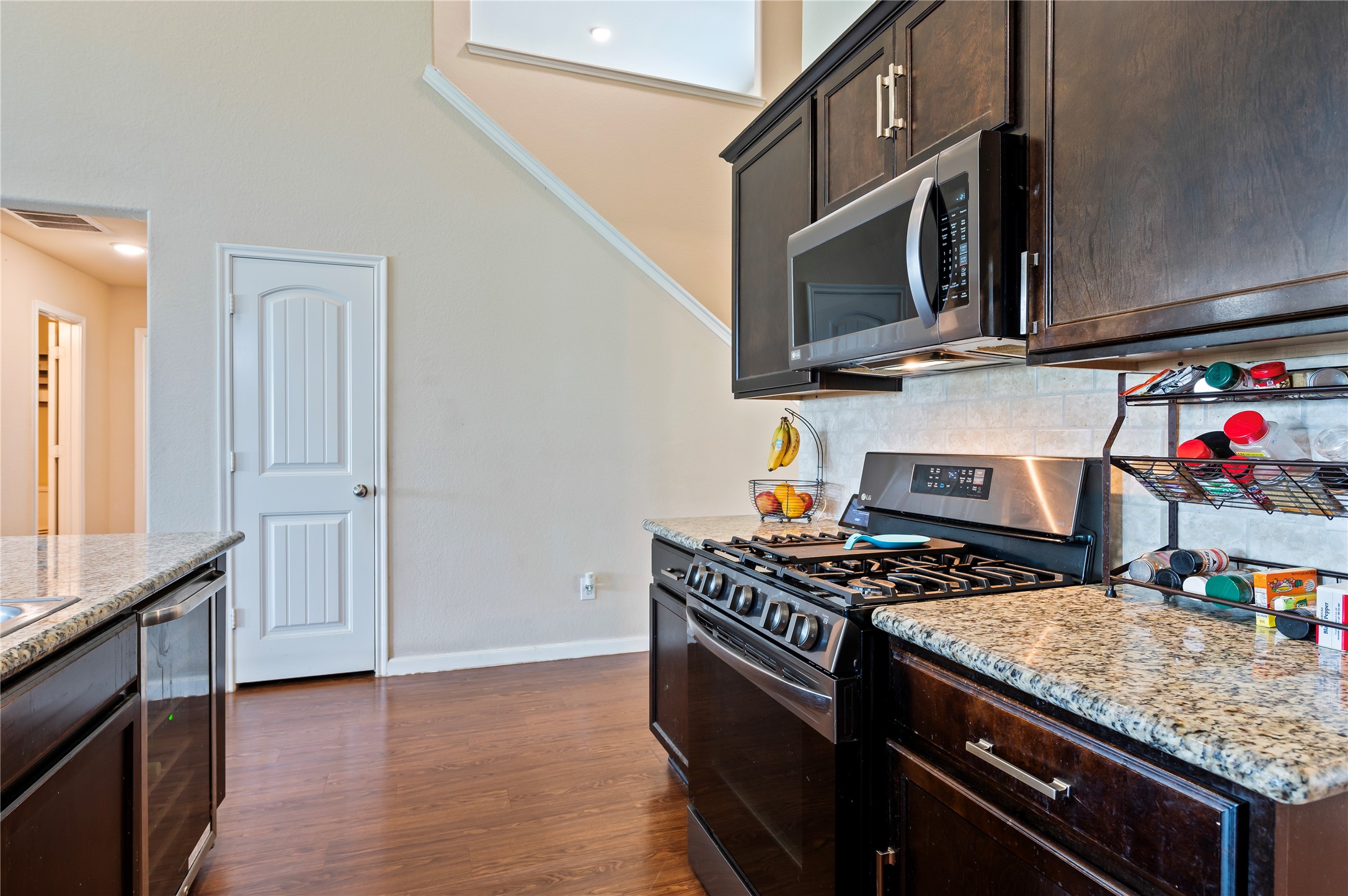 9906 Bezeled Cir Lane Rosharon, TX 77583 - Photo 7 of 26
