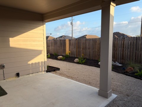 1626 Comfy Way Corpus Christi, TX 78418 - Photo 34 of 40 a view of a back yard