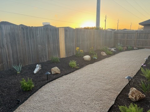1626 Comfy Way Corpus Christi, TX 78418 - Photo 39 of 40 a backyard of a house