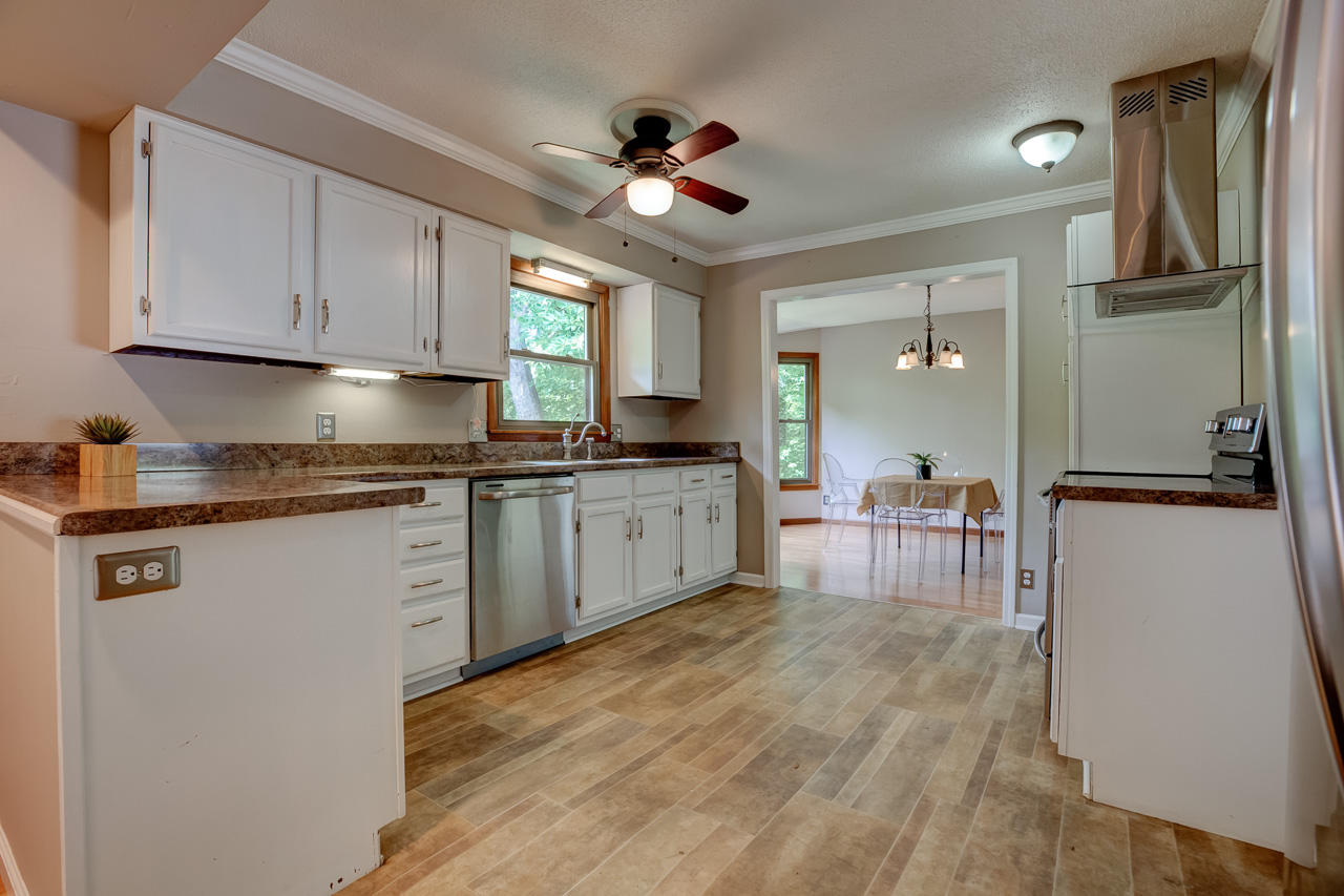 17 Clark Place Oak Ridge, TN 37830 - Photo 15 of 39 _F5A4280_1_2_3_4_5