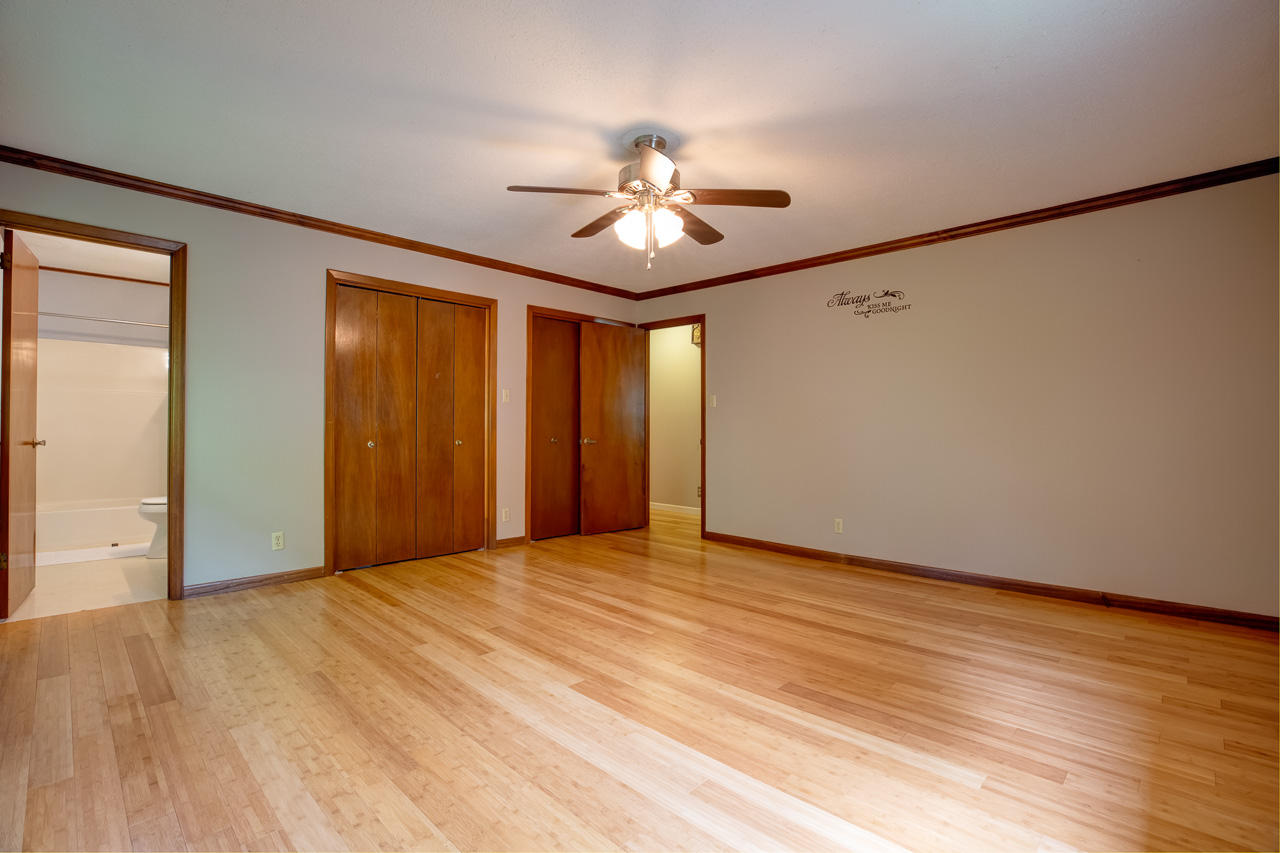 17 Clark Place Oak Ridge, TN 37830 - Photo 20 of 39 _F5A4368_69_70_71
