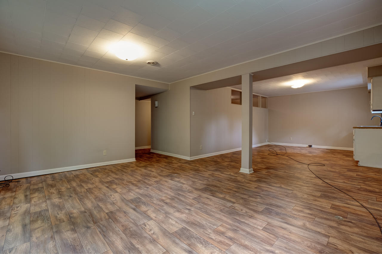 17 Clark Place Oak Ridge, TN 37830 - Photo 29 of 39 _F5A4429_30_31_32_33