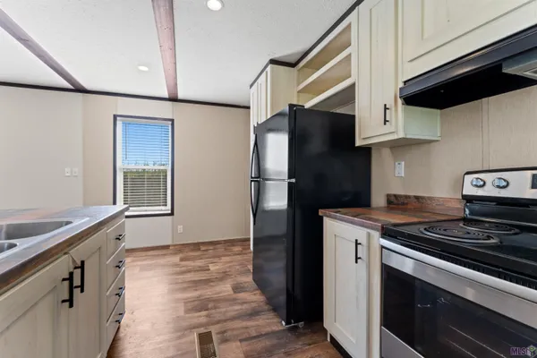 $189,900 | 12499 Hebert Road, Gonzales, LA 70737