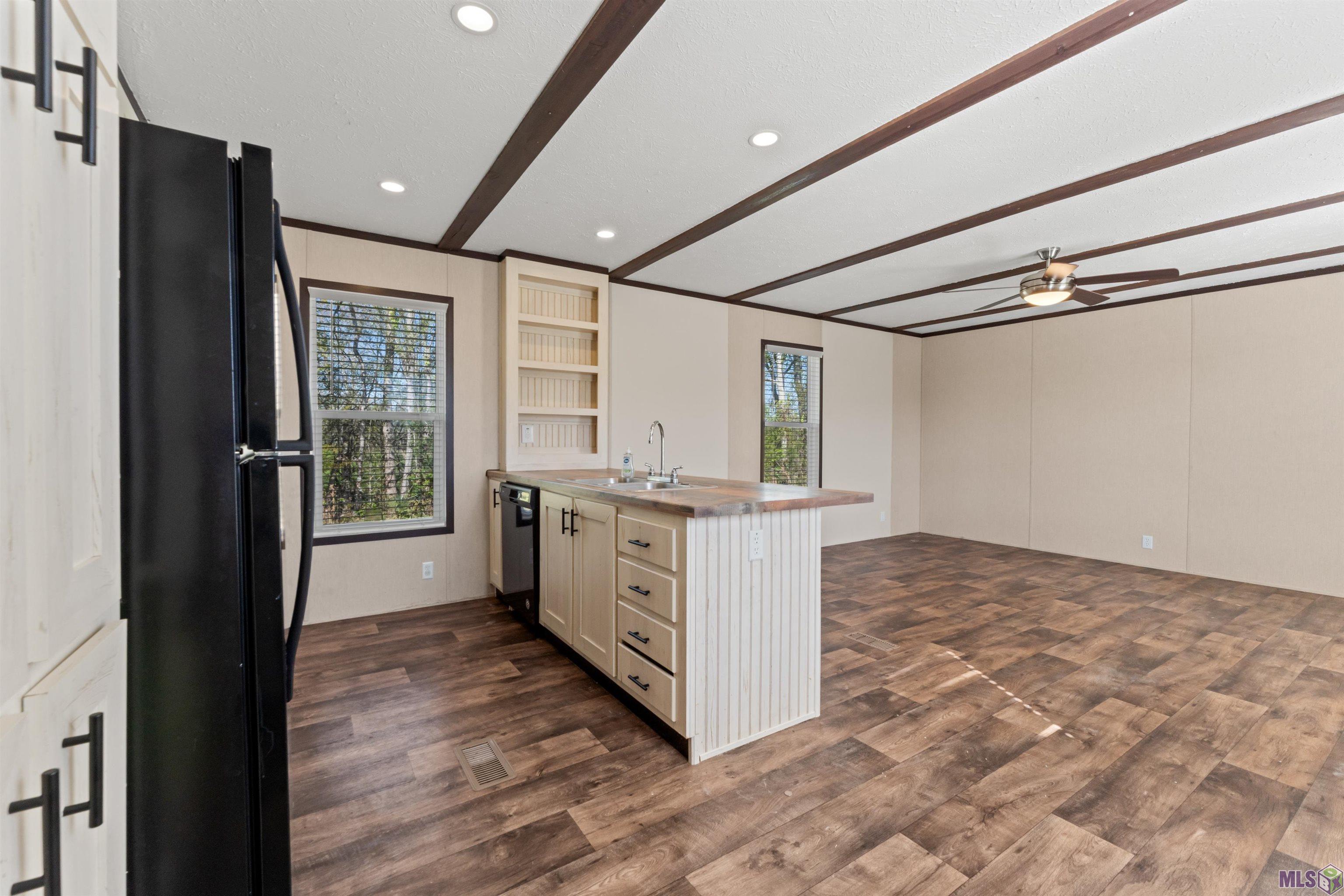 12499 Hebert Road Gonzales, LA 70737 - Photo 10 of 22