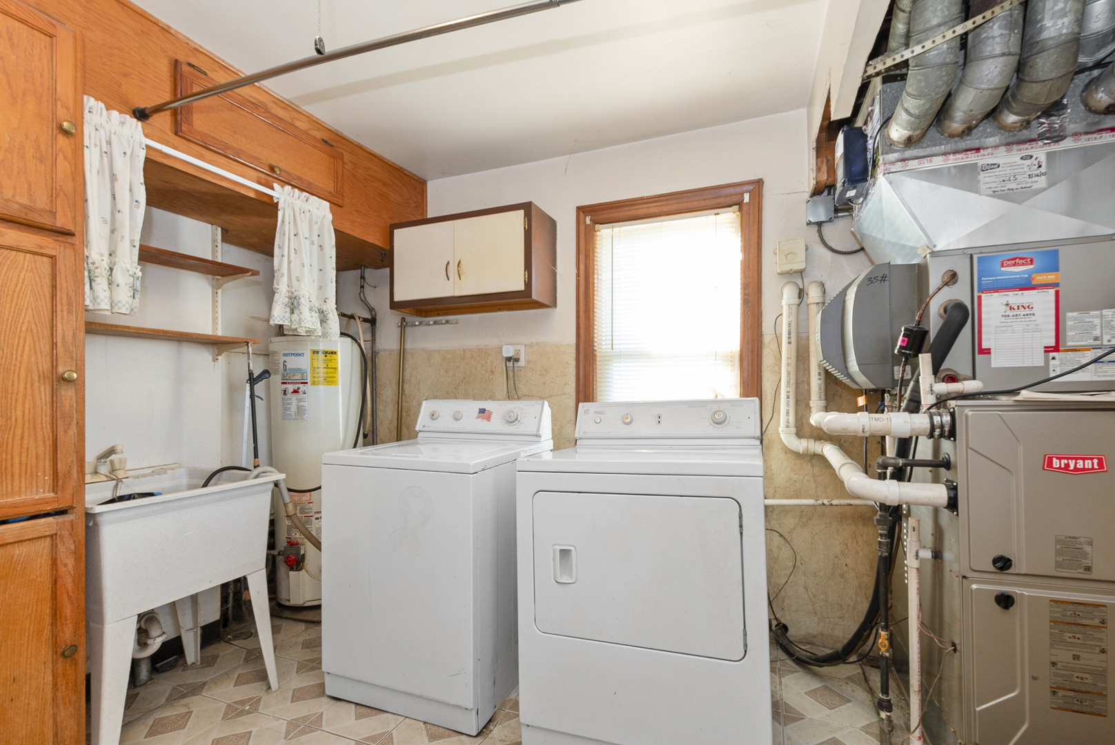 7000 West 74th Street Chicago, IL 60638 - Photo 12 of 28