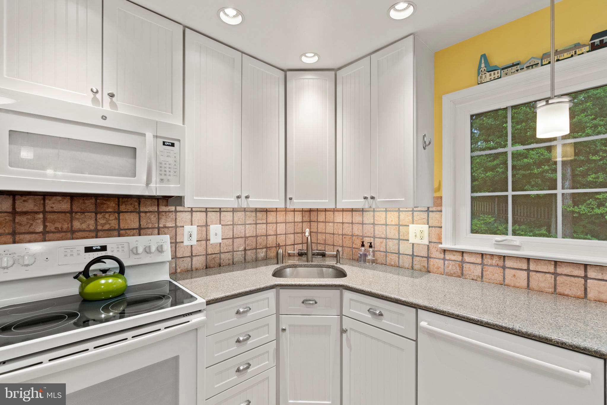 1937 Foxhall Road McLean, VA 22101 - Photo 18 of 42