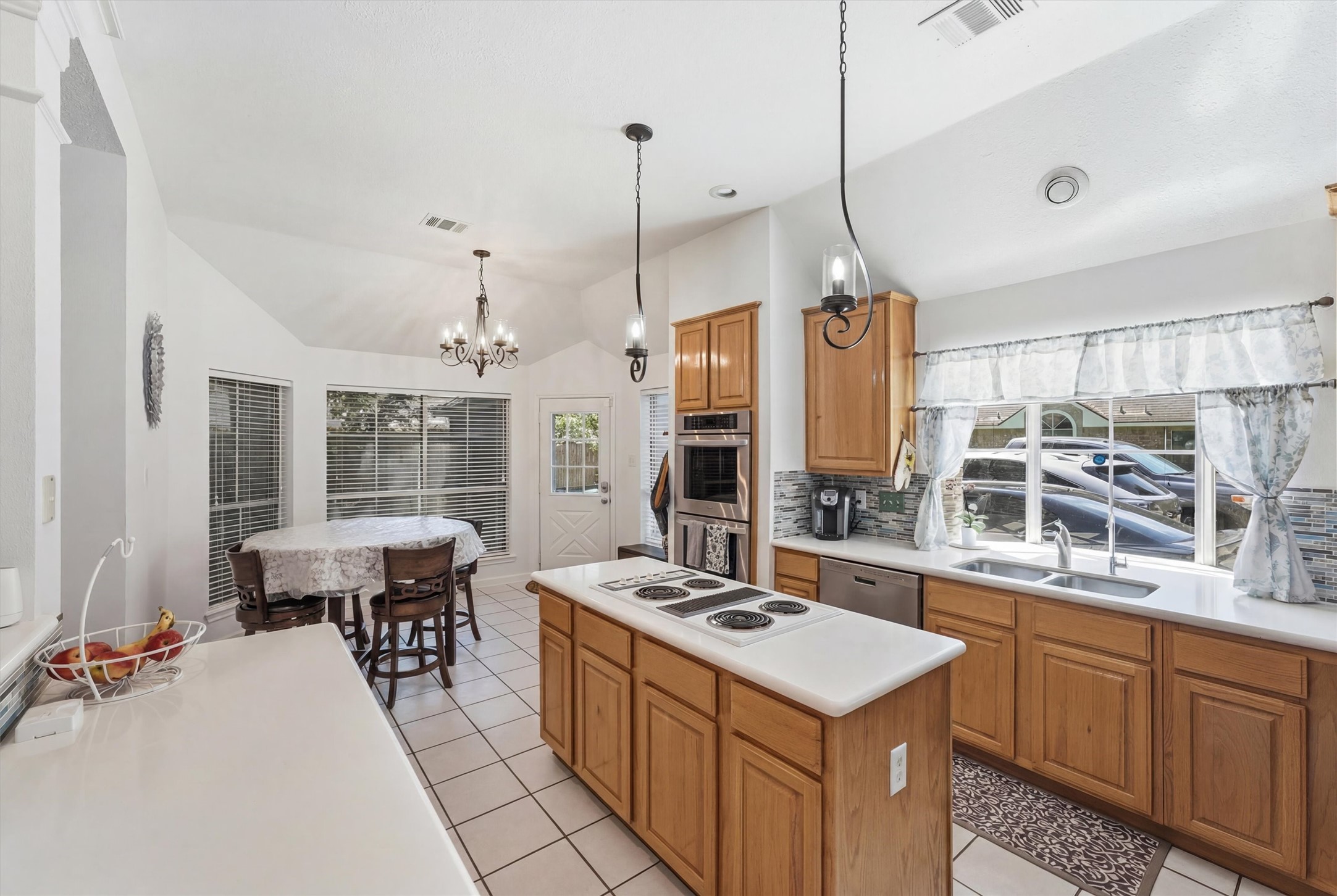 18811 Racquet Sports Way Humble, TX 77346 - Photo 13 of 28 Kitchen and breakfast area.