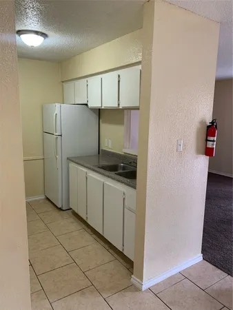 $1,190 | 10110 Westview Drive, Unit 2904, Houston, TX 77043