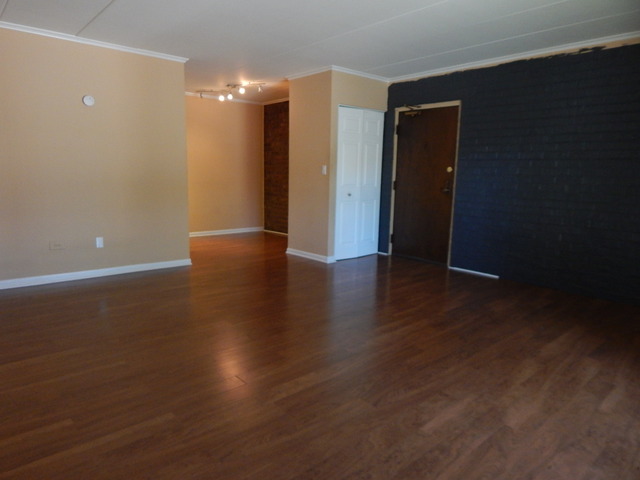 214 East Bailey Road, Unit F Naperville, IL 60565 - Photo 11 of 19