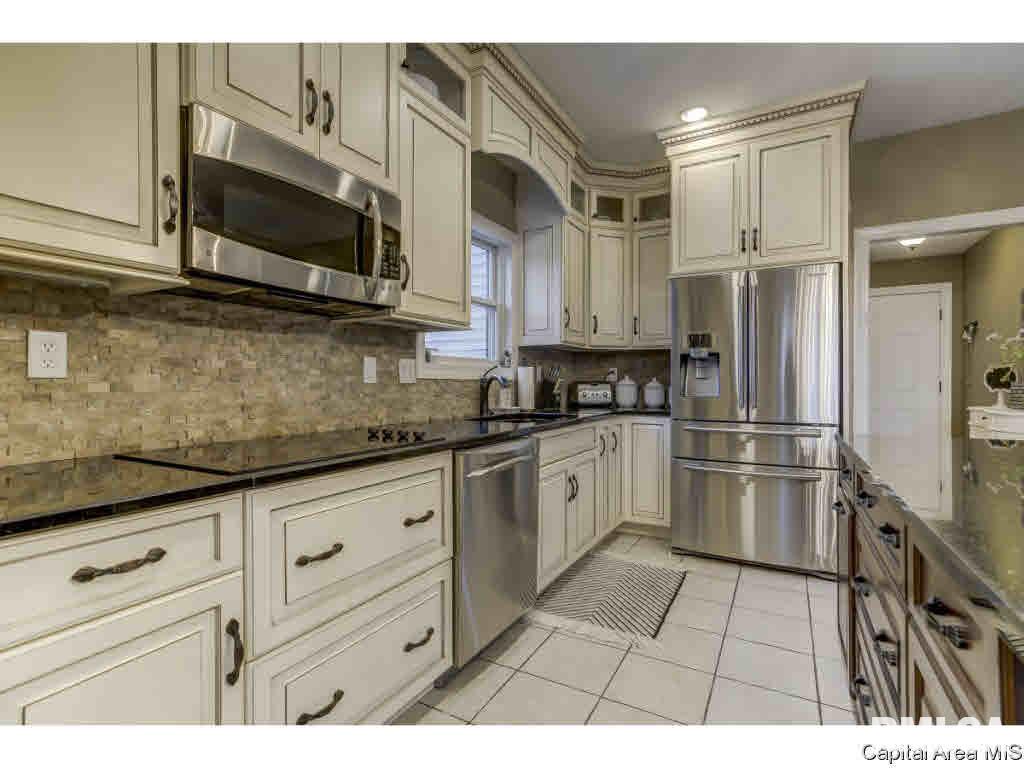 4475 East Divernon Road Pawnee, IL 62558 - Photo 11 of 36