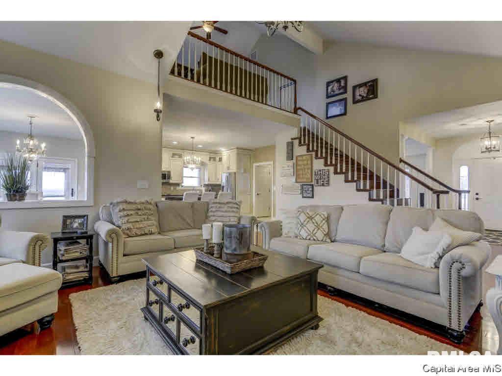 4475 East Divernon Road Pawnee, IL 62558 - Photo 7 of 36