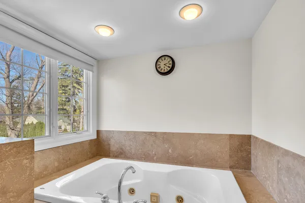 $1,299,000 | 1774 Rogers Avenue, Glenview, IL 60025