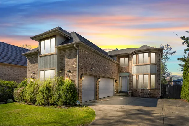 $1,299,000 | 1774 Rogers Avenue, Glenview, IL 60025