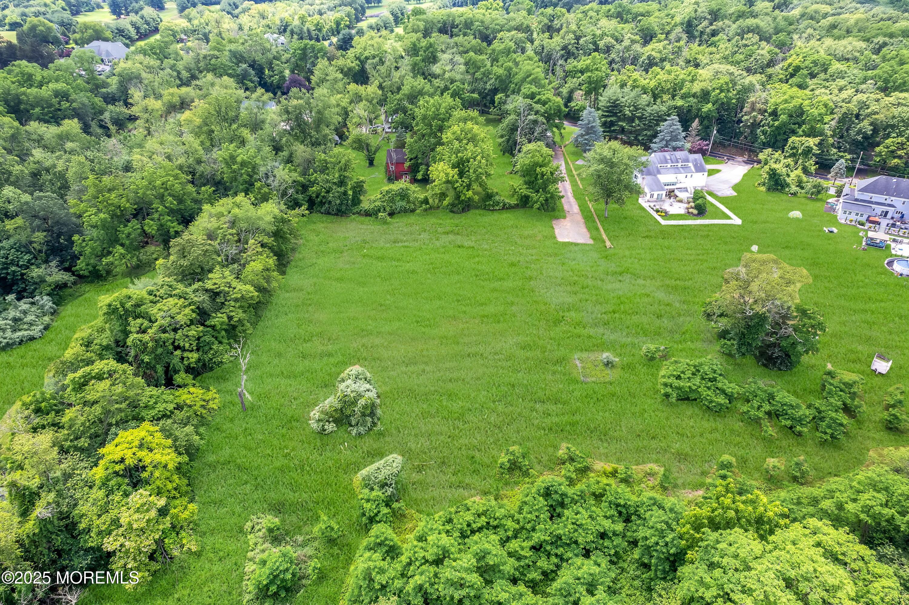 69 School Road Marlboro, NJ 07746 - Photo 5 of 15 K-lRBAKC