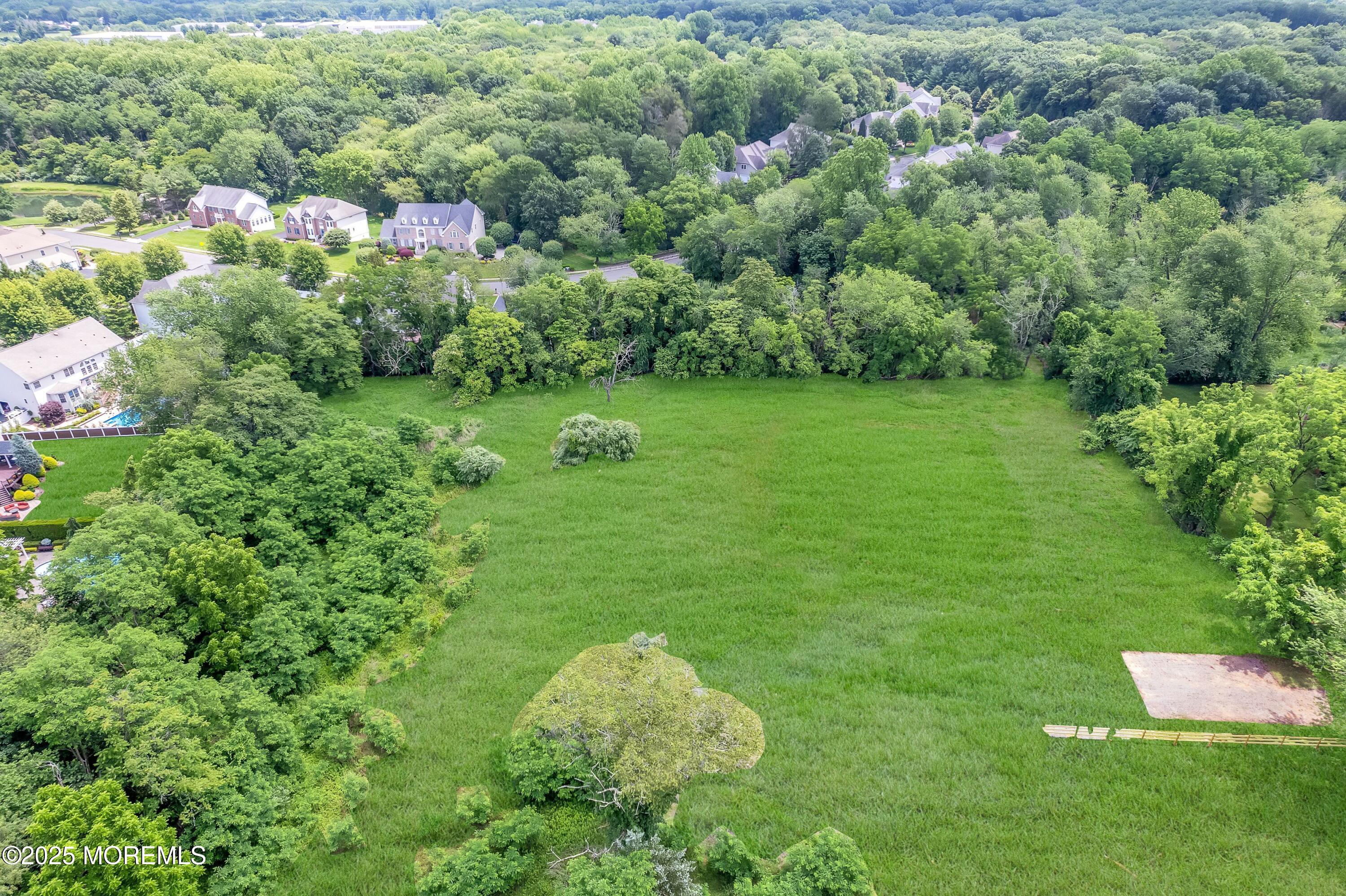69 School Road Marlboro, NJ 07746 - Photo 6 of 15 PGZgHmxv